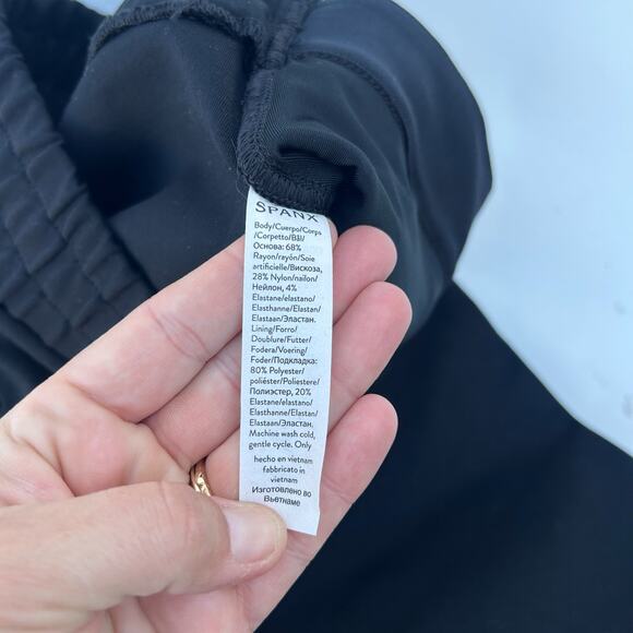 Spanx Women’s Perfect Pants Ankle Joggers Black Pull On Sweats Large - Picture 9 of 9